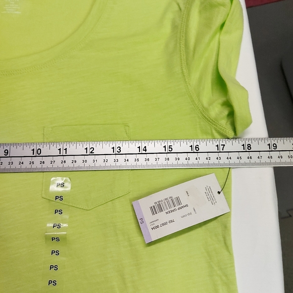 🐱 A.N.A. Ana T-shirt Green Petite NWT - Picture 5 of 6